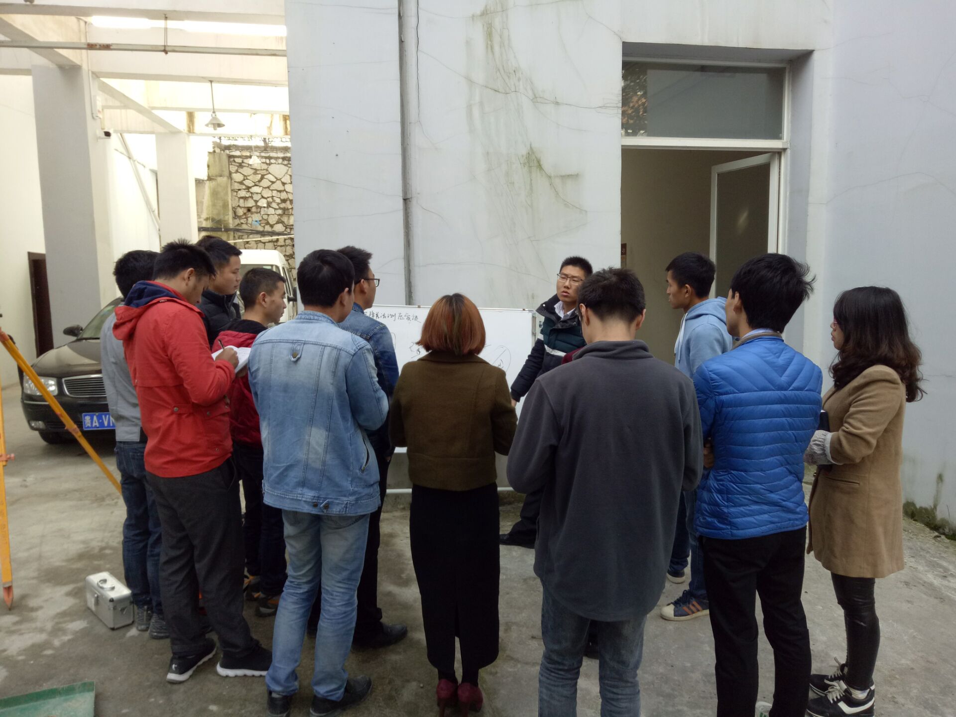 全省共青团“两企三新”组织负责人培训班（座谈会）在兰州举办